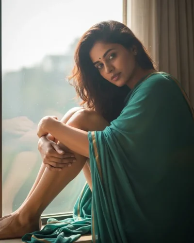 divya ichalkaranji escort — Divya
